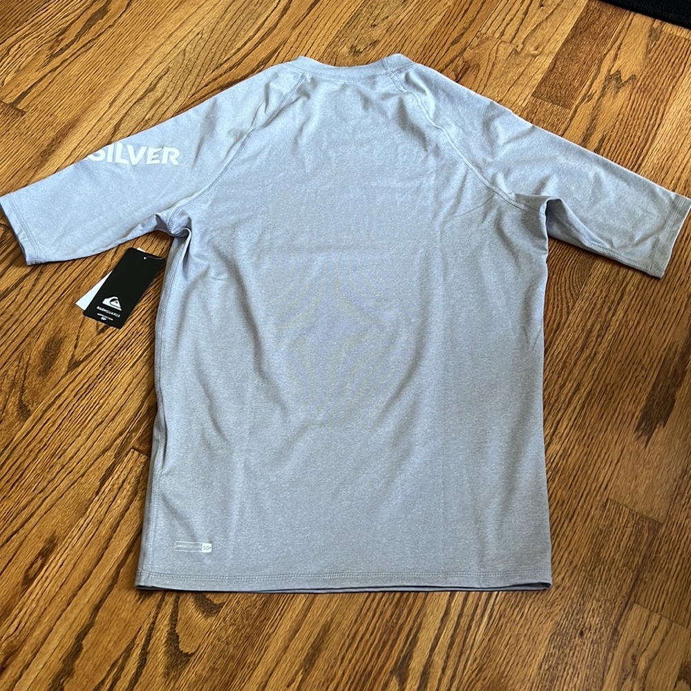 QUIKSILVER All Time Short Sleeve Rashguard Sunshirt UPF 50+ - Picture 4 of 5